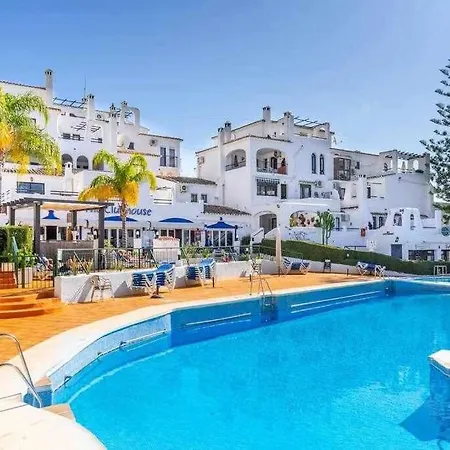 797 Hr - Pueblo Evita- Andalusian With Terrace. Бенальмадена